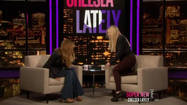 Chelsea_Lately_2012_03_22_Jennifer_Lawrence_HDTV_XviD-2HD_avi0192.jpg