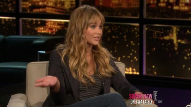 Chelsea_Lately_2012_03_22_Jennifer_Lawrence_HDTV_XviD-2HD_avi0411.jpg
