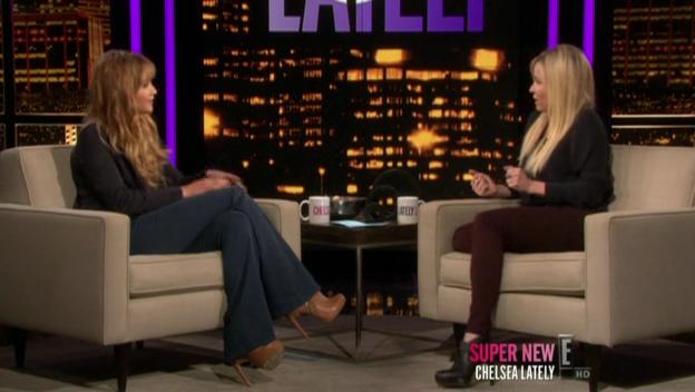 Chelsea_Lately_2012_03_22_Jennifer_Lawrence_HDTV_XviD-2HD_avi0524.jpg