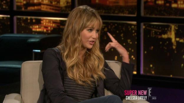 Chelsea_Lately_2012_03_22_Jennifer_Lawrence_HDTV_XviD-2HD_avi0954.jpg