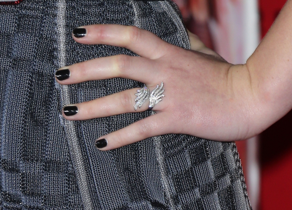 accessories002x005~0.jpg