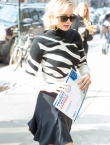 Filename=018~163.jpg
Filesize=985KiB
Dimensions=2000x3000
Date added=Mar 21, 2015 018~163.jpg