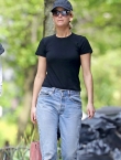 Filename=060~143.jpg
Filesize=969KiB
Dimensions=2400x3600
Date added=May 17, 2019 060~143.jpg