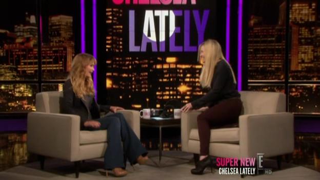 Chelsea_Lately_2012_03_22_Jennifer_Lawrence_HDTV_XviD-2HD_avi0193.jpg