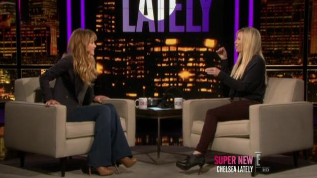 Chelsea_Lately_2012_03_22_Jennifer_Lawrence_HDTV_XviD-2HD_avi0197.jpg