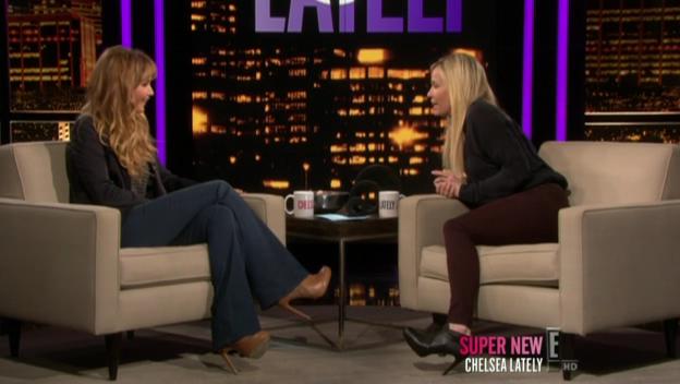 Chelsea_Lately_2012_03_22_Jennifer_Lawrence_HDTV_XviD-2HD_avi0223.jpg