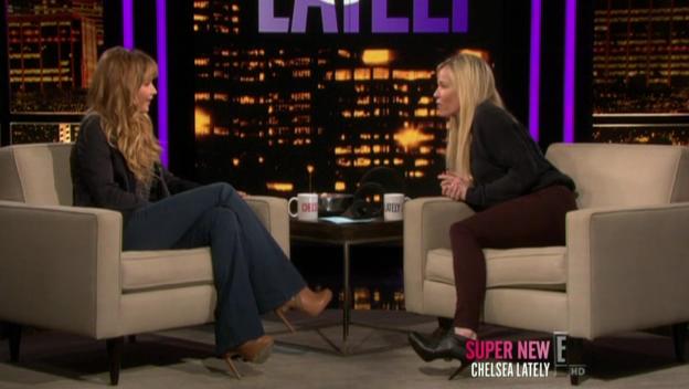 Chelsea_Lately_2012_03_22_Jennifer_Lawrence_HDTV_XviD-2HD_avi0225.jpg