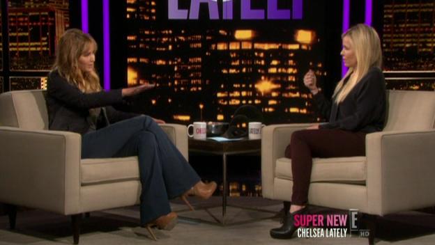 Chelsea_Lately_2012_03_22_Jennifer_Lawrence_HDTV_XviD-2HD_avi0294.jpg