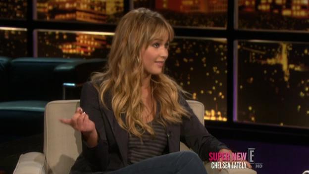 Chelsea_Lately_2012_03_22_Jennifer_Lawrence_HDTV_XviD-2HD_avi0402.jpg