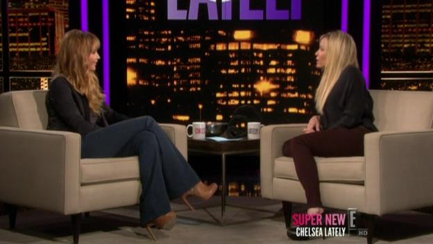 Chelsea_Lately_2012_03_22_Jennifer_Lawrence_HDTV_XviD-2HD_avi0433.jpg