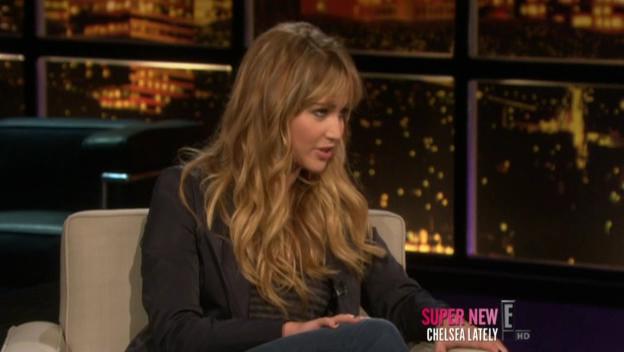 Chelsea_Lately_2012_03_22_Jennifer_Lawrence_HDTV_XviD-2HD_avi0517.jpg