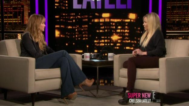 Chelsea_Lately_2012_03_22_Jennifer_Lawrence_HDTV_XviD-2HD_avi0529.jpg