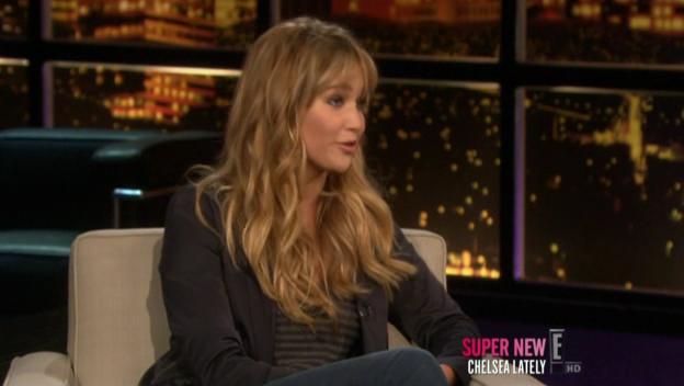 Chelsea_Lately_2012_03_22_Jennifer_Lawrence_HDTV_XviD-2HD_avi0538.jpg