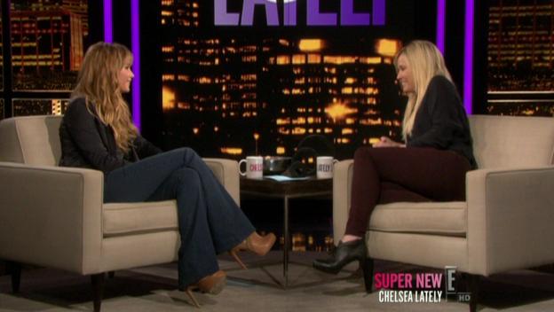 Chelsea_Lately_2012_03_22_Jennifer_Lawrence_HDTV_XviD-2HD_avi0560.jpg