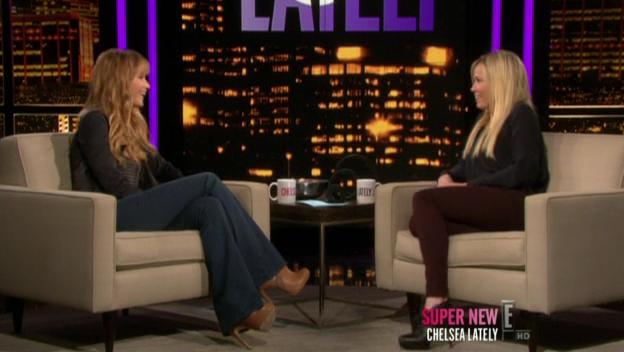 Chelsea_Lately_2012_03_22_Jennifer_Lawrence_HDTV_XviD-2HD_avi0839.jpg