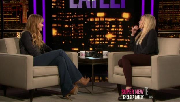 Chelsea_Lately_2012_03_22_Jennifer_Lawrence_HDTV_XviD-2HD_avi0881.jpg