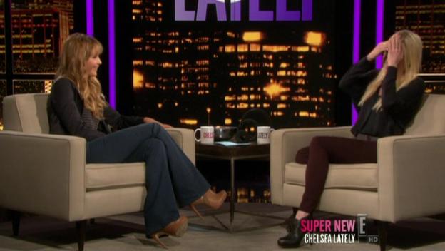Chelsea_Lately_2012_03_22_Jennifer_Lawrence_HDTV_XviD-2HD_avi1030.jpg