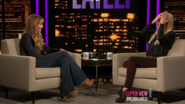 Chelsea_Lately_2012_03_22_Jennifer_Lawrence_HDTV_XviD-2HD_avi1031.jpg