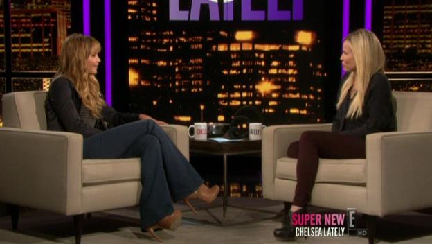 Chelsea_Lately_2012_03_22_Jennifer_Lawrence_HDTV_XviD-2HD_avi1038.jpg