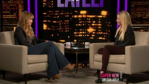 Chelsea_Lately_2012_03_22_Jennifer_Lawrence_HDTV_XviD-2HD_avi1070.jpg