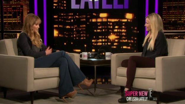 Chelsea_Lately_2012_03_22_Jennifer_Lawrence_HDTV_XviD-2HD_avi1075.jpg