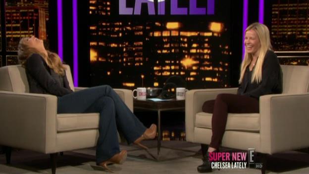 Chelsea_Lately_2012_03_22_Jennifer_Lawrence_HDTV_XviD-2HD_avi1147.jpg