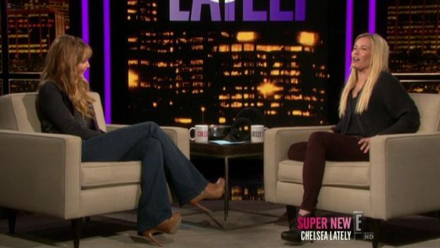 Chelsea_Lately_2012_03_22_Jennifer_Lawrence_HDTV_XviD-2HD_avi1162.jpg